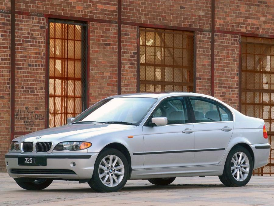  BMW 325i Sedan 2001 года  (ZA) (фото 1 из 3)